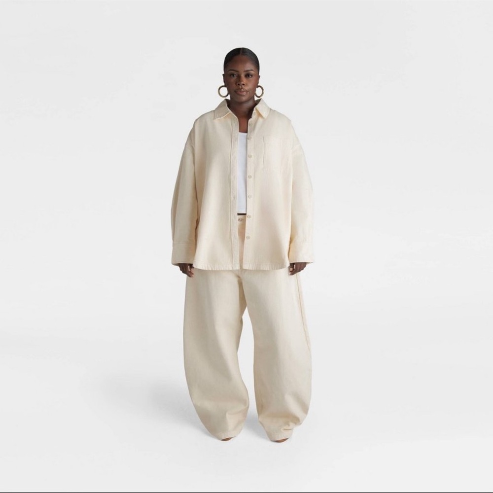 KBB by Kahlana “The Samira Long Sleeve Collared Denim Button Down”